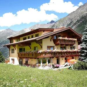 Apart Brigitte Sölden